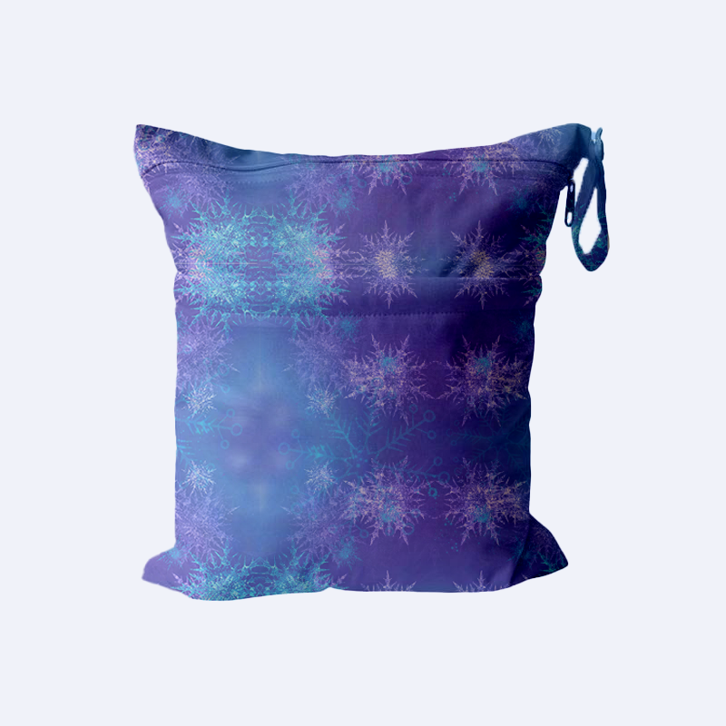 DOORBUSTER- Frozen wonderland Pre-Order New Mid-Size 3D Wet bags Clothmas